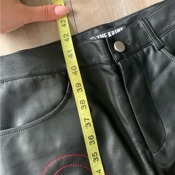 THE KRIPT set Kalki Leather Pants and Kamina sweater black red matrix - Picture 4 of 16